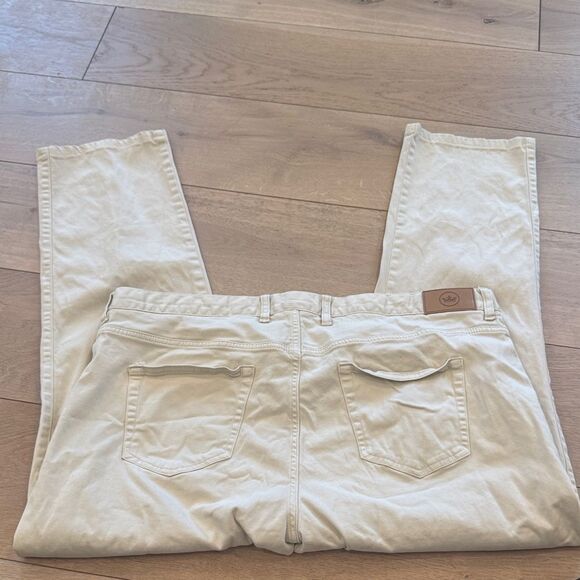 Peter Millar Performance Five-Pocket Pant in Stone - Picture 4 of 8